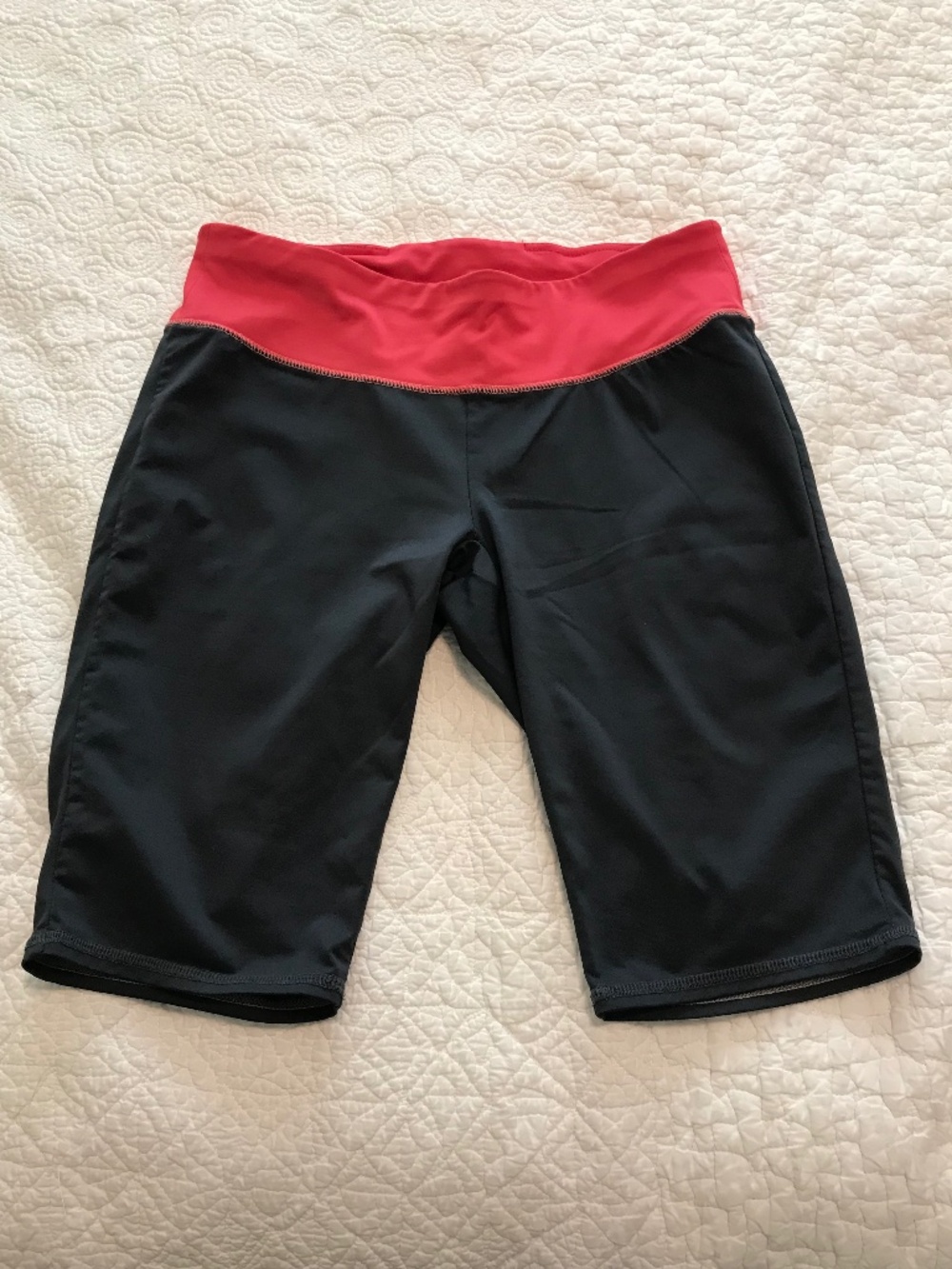 Old Navy pink & black exercise / bike shorts (S)